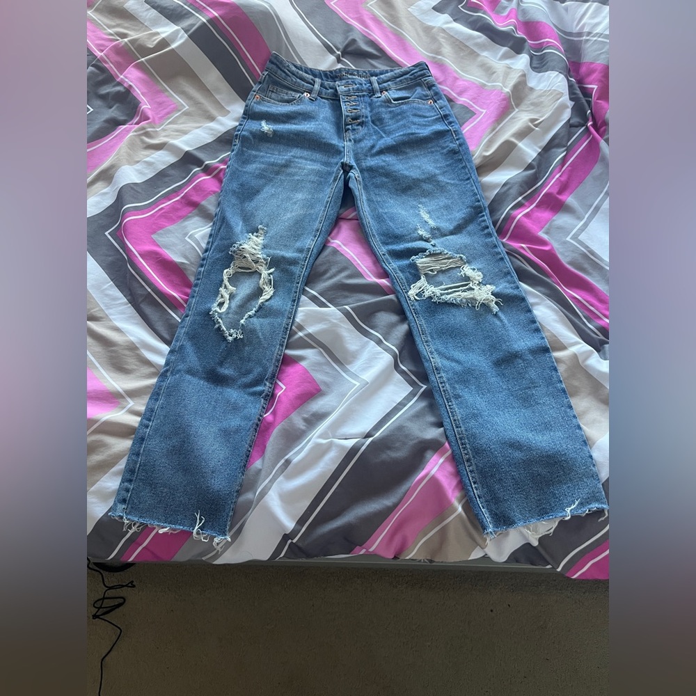 Ripped mom jeans